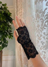 Load image into Gallery viewer, Lace Short Fingerless Gloves, Wedding evening Sheer Sleeves