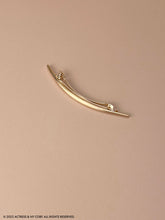 Load image into Gallery viewer, Minimalist Dainty Crescent Gold Daily Hair Pin