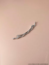 Load image into Gallery viewer, Minimalist Dainty Crescent Gold Daily Hair Pin