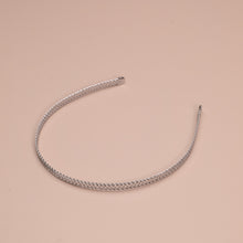 Load image into Gallery viewer, Minimalist Mesh Metal Wave headband