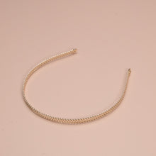 Load image into Gallery viewer, Minimalist Mesh Metal Wave headband