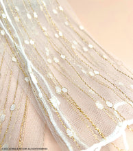 Load image into Gallery viewer, Sparkling Gold Thread Lace Fingerless XX Long Gloves