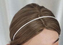 Load image into Gallery viewer, Minimalist Classic Pearl Headband Wedding Hair Accessory