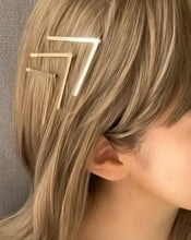 Load image into Gallery viewer, Geometric V Shape Hair Pin