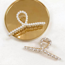 Load image into Gallery viewer, Embellished Pearl Twisted Gold Hair Clips