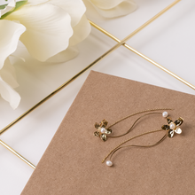 Load image into Gallery viewer, Delicate Flower Drop earrings with Pearls