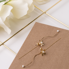 Load image into Gallery viewer, Delicate Flower Drop earrings with Pearls