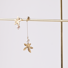 Load image into Gallery viewer, Mismatched Leaf Drop Earrings with Freshwater Pearls