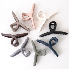 Load image into Gallery viewer, Matte Twisted Hair Clips