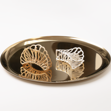 Load image into Gallery viewer, Hollow Shell Hair Clips