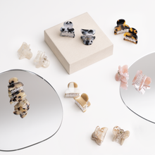 Load image into Gallery viewer, 2pcs Set Mini Tortoise Shell Hair Clips