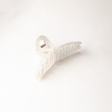 Load image into Gallery viewer, Milky Matte Twisted Hair Clip