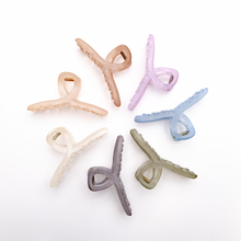 Load image into Gallery viewer, Milky Matte Twisted Hair Clip