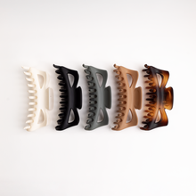 Load image into Gallery viewer, Extra Large/ Large Matte Hair Claw Clip