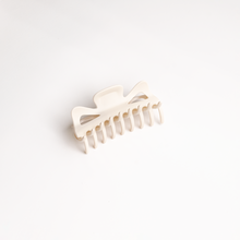 Load image into Gallery viewer, Extra Large/ Large Matte Hair Claw Clip