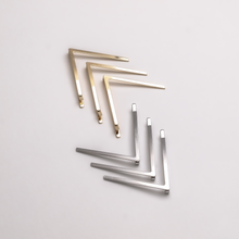 Load image into Gallery viewer, Geometric V Shape Hair Pin