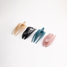 Load image into Gallery viewer, Extra Large Matte Bun Holder/ Hair Claw Clip