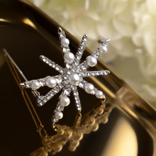 Load image into Gallery viewer, Celestial Star Pearl Crystal Hair Clip