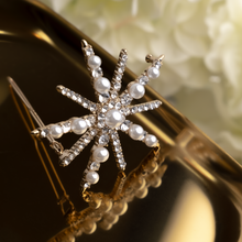 Load image into Gallery viewer, Celestial Star Pearl Crystal Hair Clip