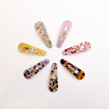 Load image into Gallery viewer, Oversized Tortoise Shell Snap Hair Pins Clips