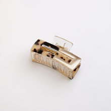 Load image into Gallery viewer, Rectangle Tortoise Acetate Metal Hair Claw Clips
