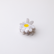 Load image into Gallery viewer, Tulip Daisy Flower Hair Claw Clip