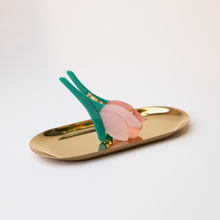 Load image into Gallery viewer, Tulip Daisy Flower Hair Claw Clip