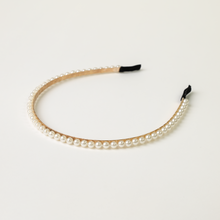 Load image into Gallery viewer, Minimalist Simple Pearl headband, Twisted Pearl hair band
