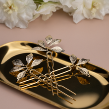 Load image into Gallery viewer, Boho Gold Leaf Hair Pins, Leaf vine Hair Comb Pieces for Wedding