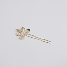 Load image into Gallery viewer, Boho Gold Leaf Hair Pins, Leaf vine Hair Comb Pieces for Wedding