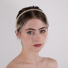 Load image into Gallery viewer, Minimalist Simple Pearl headband, Twisted Pearl hair band