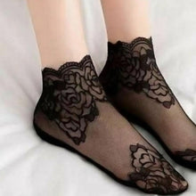 Load image into Gallery viewer, 2 Pairs Women's Rose Sheer Lace Socks
