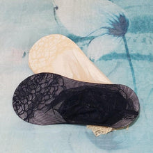 Load image into Gallery viewer, 2 Pairs Women's Rose Sheer Lace Socks