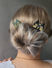 Load image into Gallery viewer, Minimalist Cat Hair Bun Holder