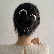 Load image into Gallery viewer, Dainty Freshwater Pearl Hair Stick/ Bun Holder
