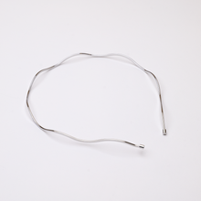 Load image into Gallery viewer, Minimalist Wave Headband

