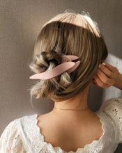 Load image into Gallery viewer, Extra Large Matte Bun Holder/ Hair Claw Clip
