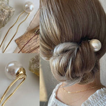 Load image into Gallery viewer, Oversized Pearl Hair Stick/ Bun Holder
